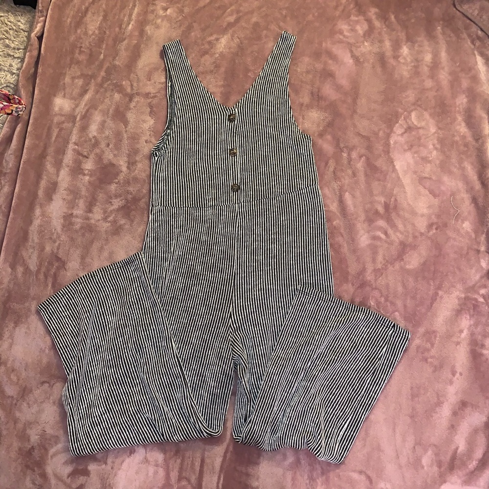 Jumpsuit - Picture 2 of 4